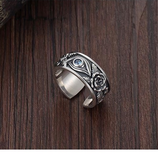 Mẫu nhẫn dành cho nam họa tiết tinh xảo