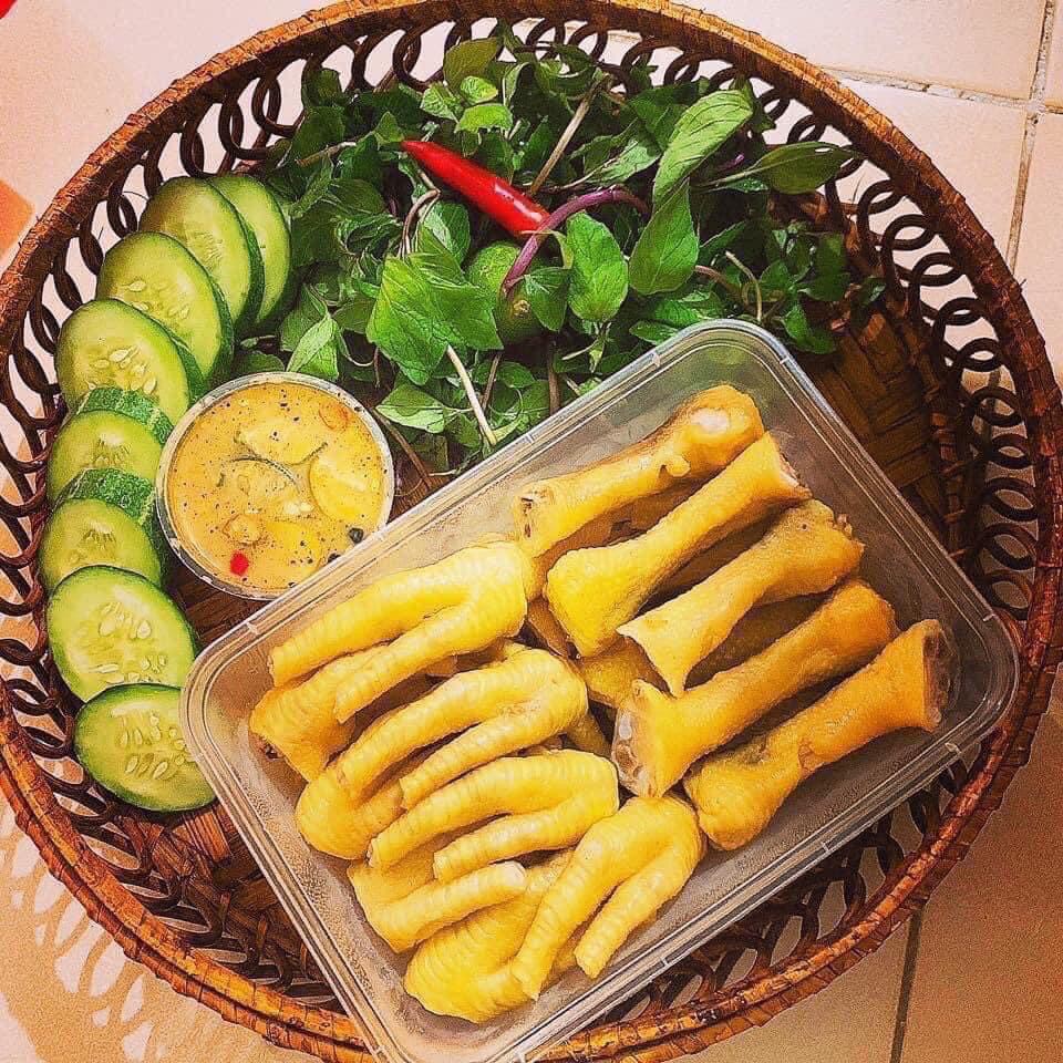 Chân gà ủ muối