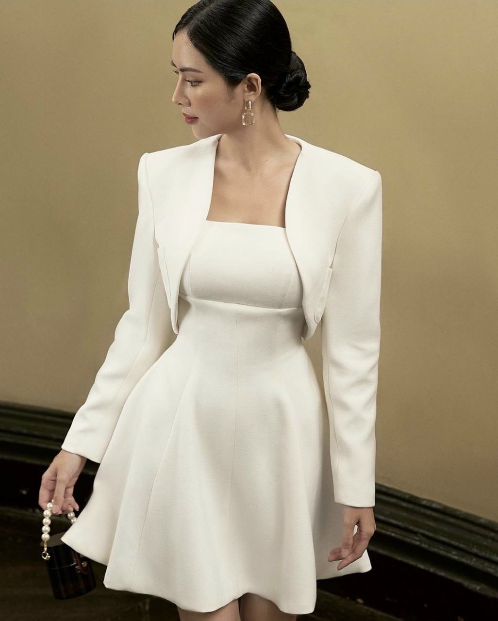 SET ĐẦM 2S TRẮNG XÒE KÈM K HOÁC CROP VÁY ĐẦM ĐẸP