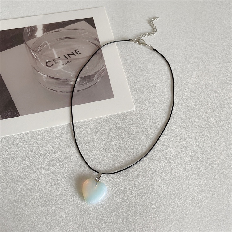 Dây chuyền đá handmade mặt đá trái tim