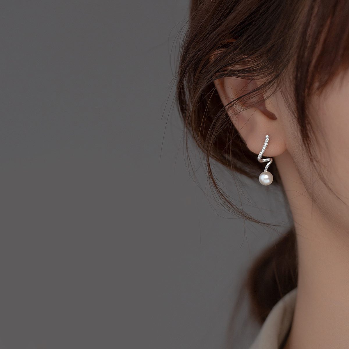 Khuyên tai bạc ngọc trai