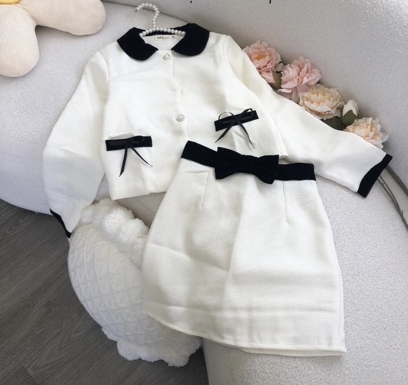 Set dạ nơ cổ sen kèm chân váy 2 lớp